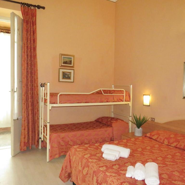 Hotel Massimo - Camera Quadrupla Comfort - 1