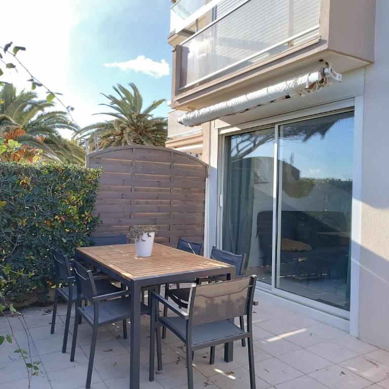 les Capitelles 4 - Accès direct plage et piscine - Apartment mit 2 Schlafzimmern und Terrasse - 1