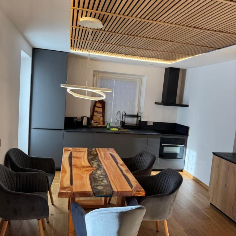 Cesa Balzan - Appartamento Deluxe con 2 Camere da Letto e Balcone - 9