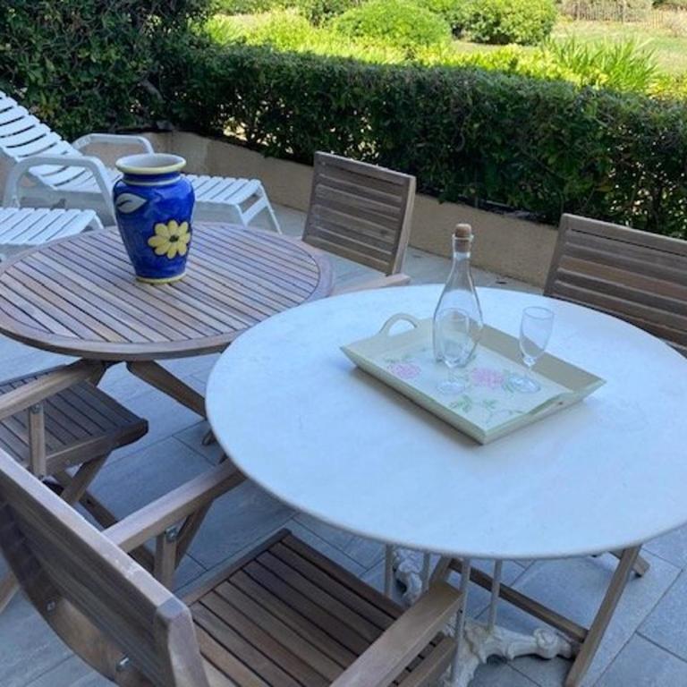 T2 Climatisé Proche Plage avec Parking - Le Lavandou - FR-1-308-181 - Apartment - 13