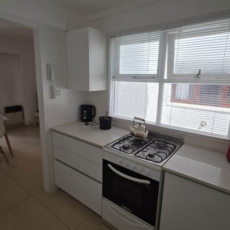 Depto 3 ambientes zona Güemes - Apartamento de 2 dormitorios - 5