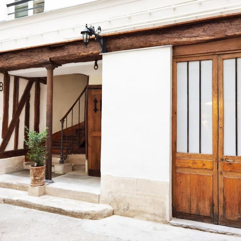 Studio Near Metro & Marais & Hotel de Ville & Seine - One-Bedroom Apartment - 6