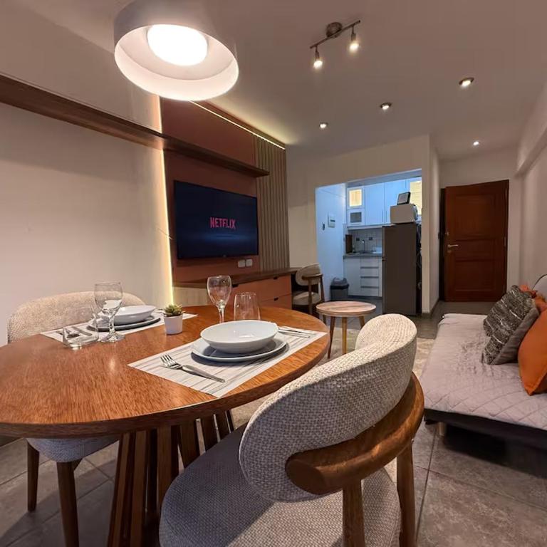 Boulevard Apartments by Vibrant - Deluxe One-Bedroom Apartment with City View - 3
