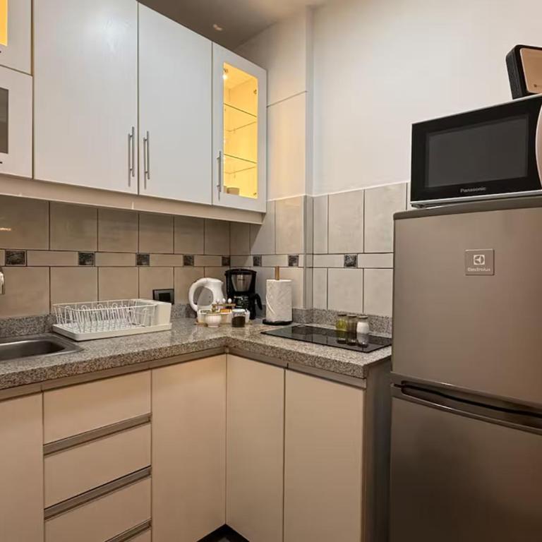 Boulevard Apartments by Vibrant - Deluxe One-Bedroom Apartment with City View - 4