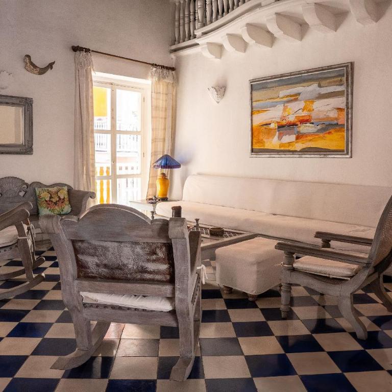Colonial Boutique House in the Historic Center - Double Room with Park View - 9
