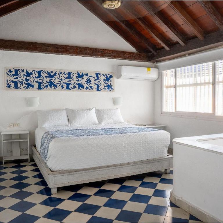 Colonial Boutique House in the Historic Center - Double Room with Park View - 15