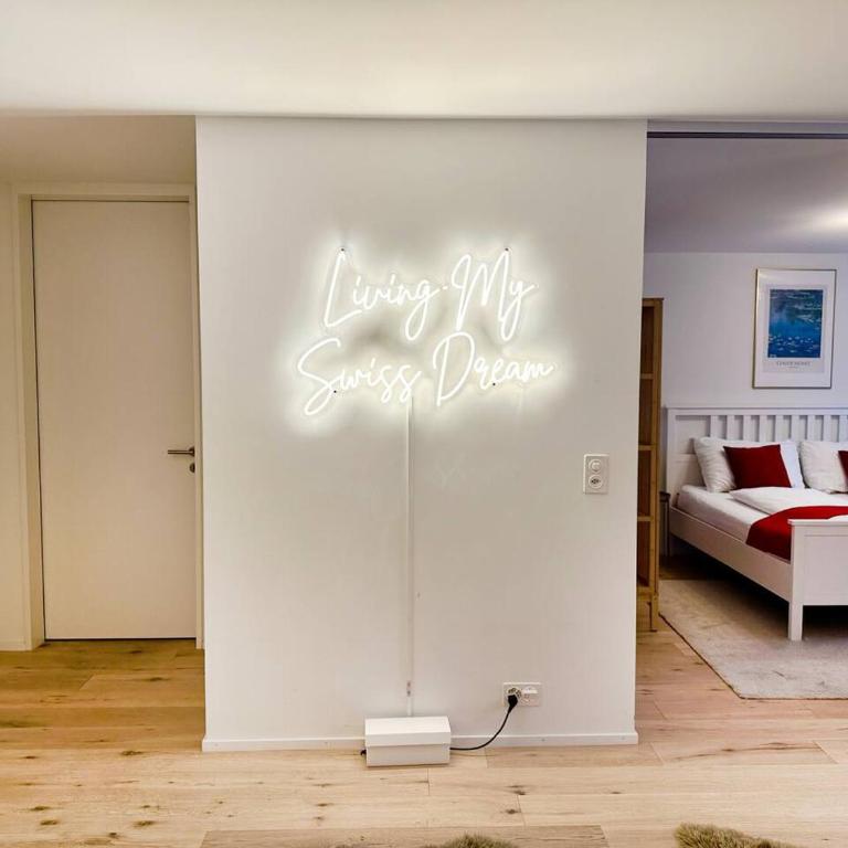 Mountain View Luxury Apartment at Interlaken West Station with Balcony, AC and BBQ - Apartment - 13