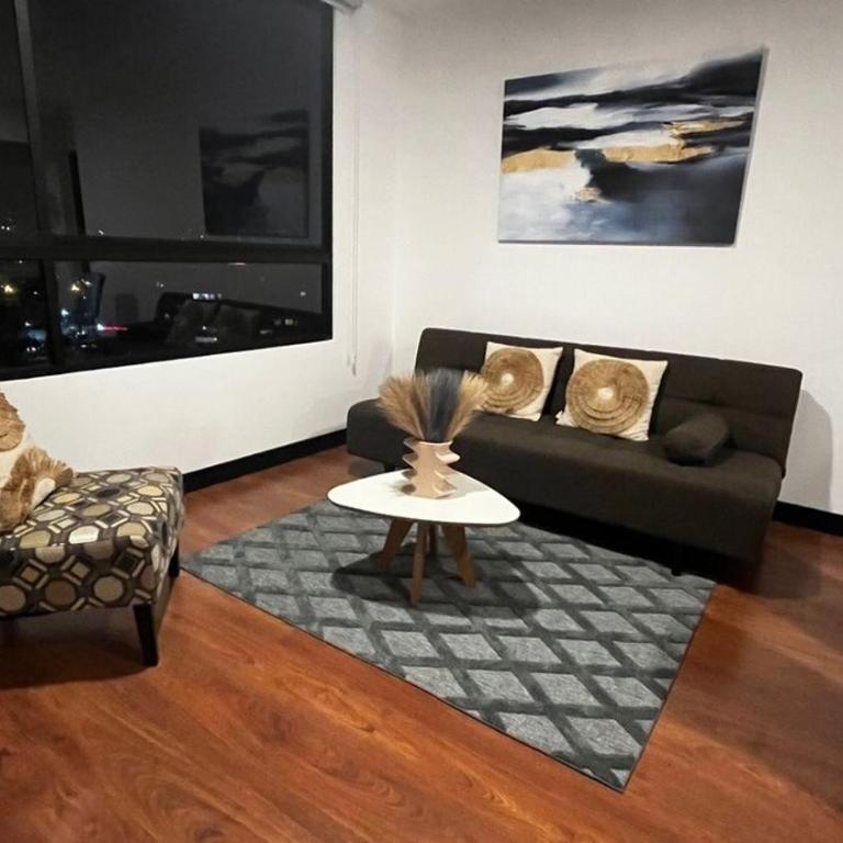 Comfortable apartment for 3 to 6 near Carolina and Quicentro - Two-Bedroom Apartment - 1