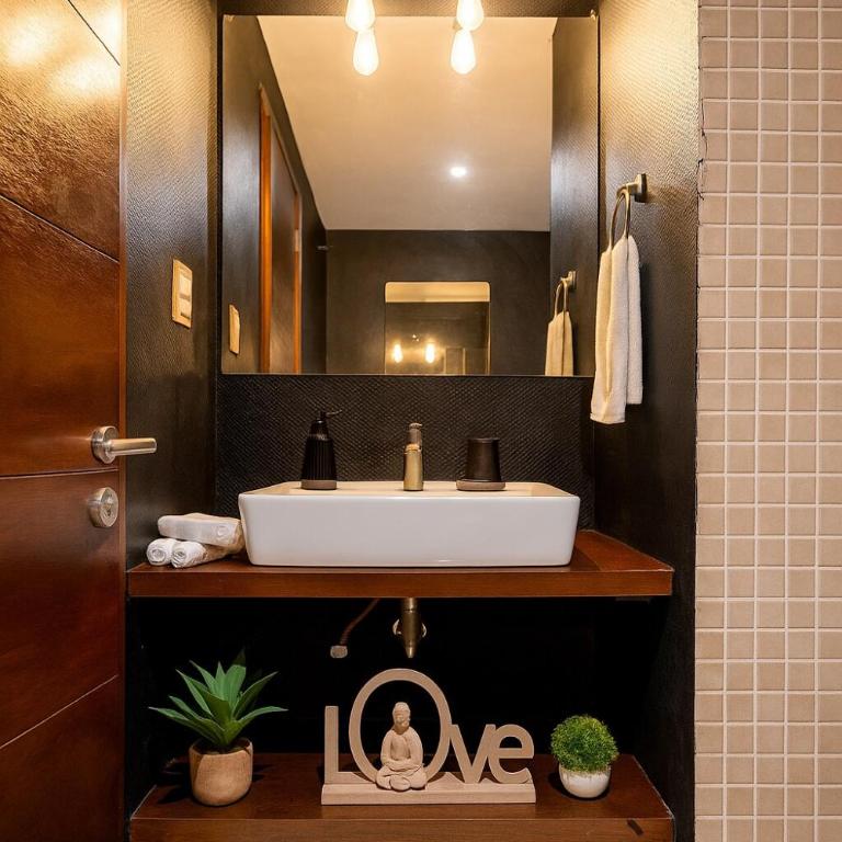 Luxury PH Private Pool and Roof 13 pax steps 5av Beach - Three-Bedroom Apartment with Private Pool - 8