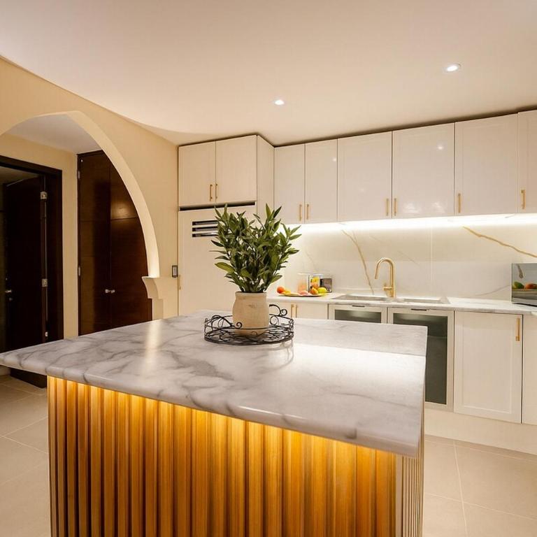 Luxury PH Private Pool and Roof 13 pax steps 5av Beach - Three-Bedroom Apartment with Private Pool - 11