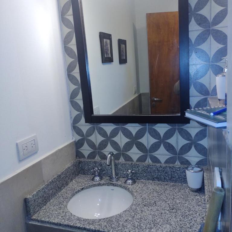 Cuesta Blanca dos dormitorios cochera - Two-Bedroom House - 20