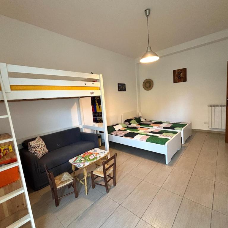 Family-friendly 2 min to Metro A & Aqueducts Park - Appartamento con 2 Camere da Letto - 32