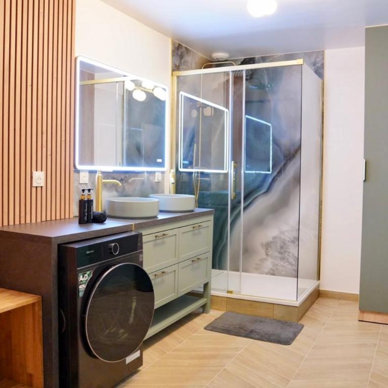 Modern Duplex - 5 rooms - Paris City Center - Apartment - 19