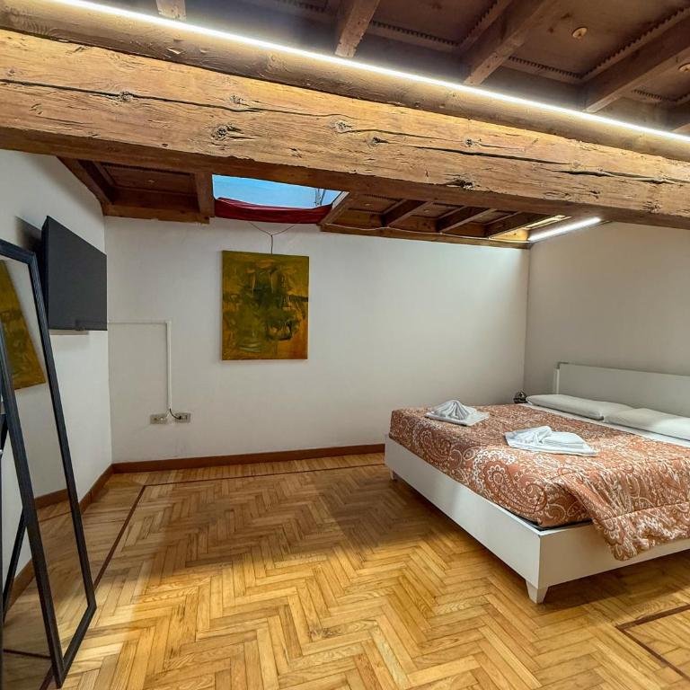 Dimora della Ghiara - Camera Matrimoniale con Bagno Privato - 14