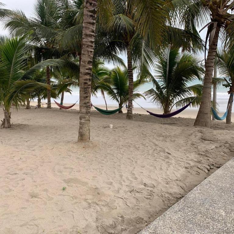 Departamento Resort Playa Azul - Tonsupa - Three-Bedroom Apartment with Ocean View - 11