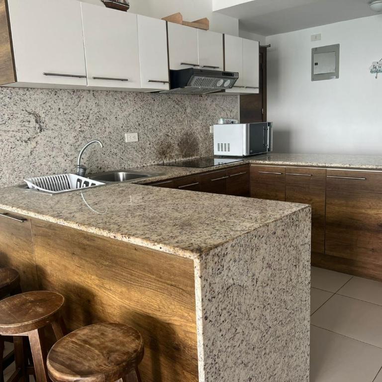 Departamento Resort Playa Azul - Tonsupa - Three-Bedroom Apartment with Ocean View - 12