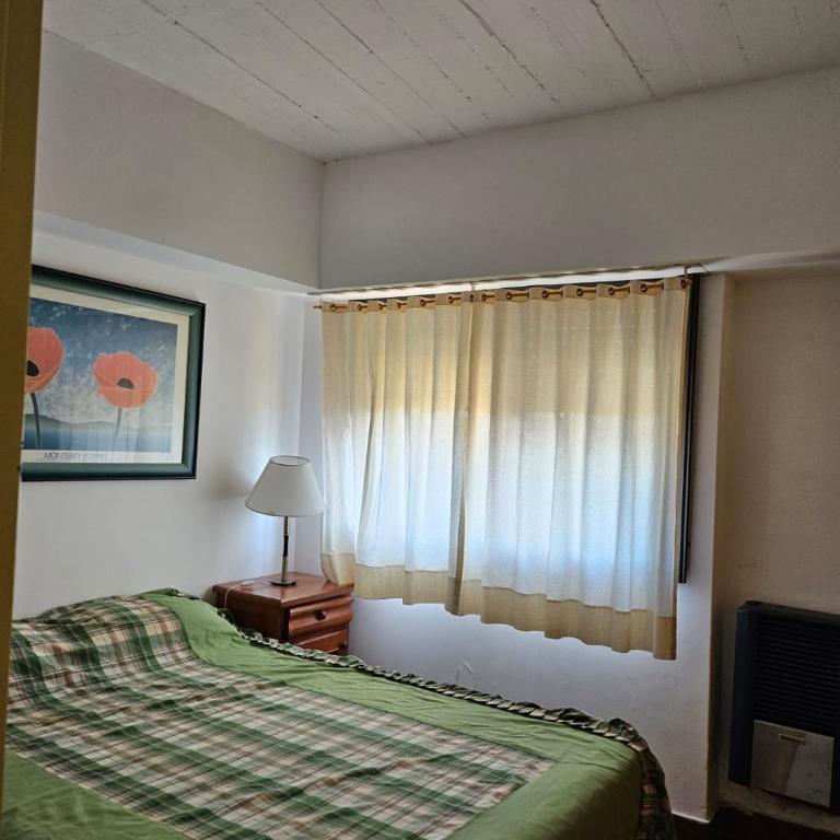 Departamento Villa Gesell 3 cuadras de la playa - Three-Bedroom Apartment - 9