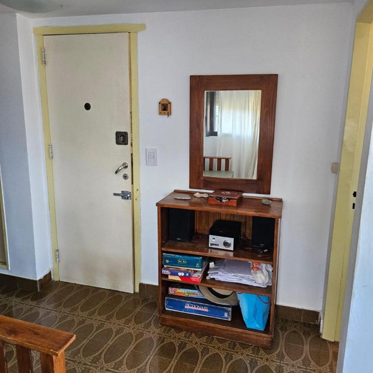Departamento Villa Gesell 3 cuadras de la playa - Three-Bedroom Apartment - 10