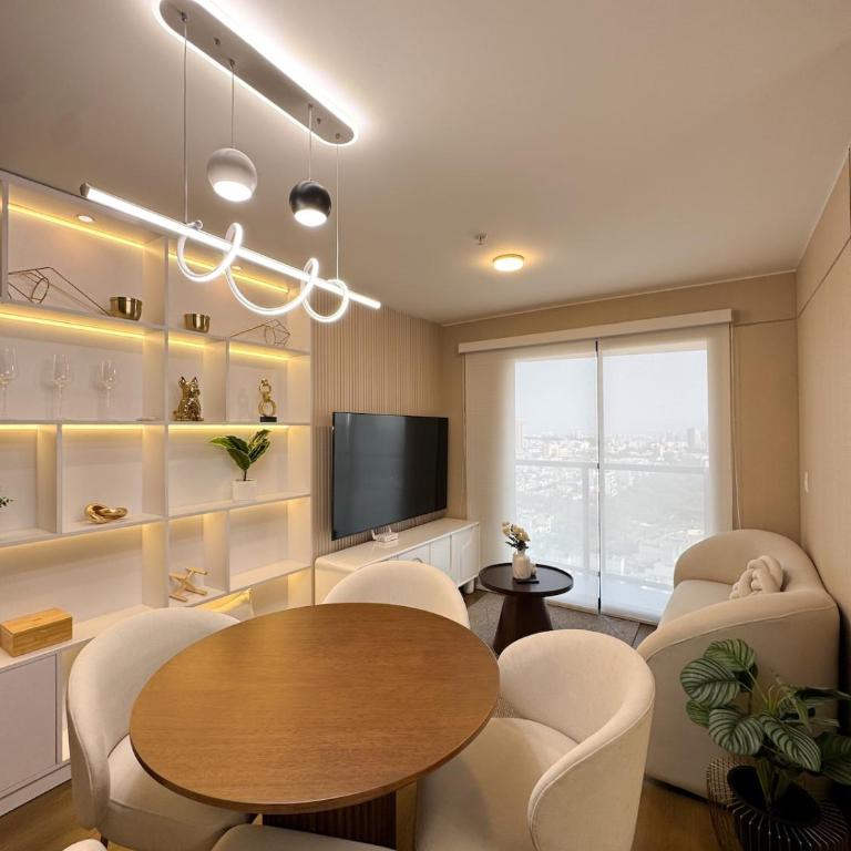 Saúco, 2103 Entire Apartment, Central and Modern - Two-Bedroom Apartment - 1