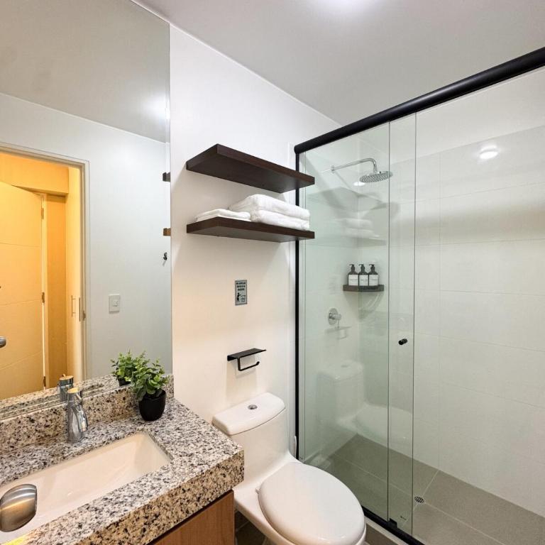 Saúco, 2103 Entire Apartment, Central and Modern - Two-Bedroom Apartment - 38