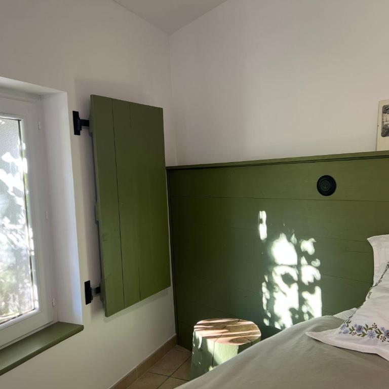 Maison en pierre rénovée avec jardin et piscine privative chauffée - Haus mit 3 Schlafzimmern - 26