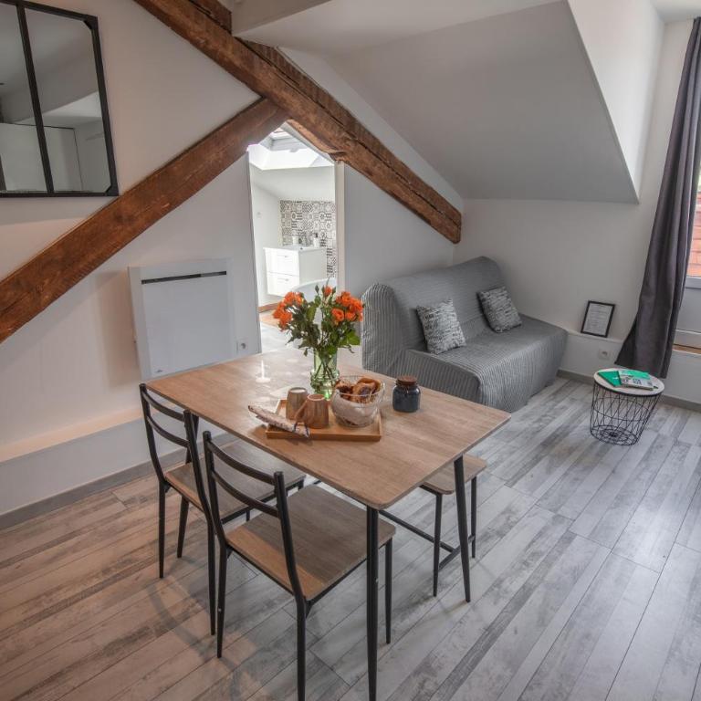 Le Nid- Balcon jolie vue - St Etienne-sud - Appartamento con 1 Camera da Letto con Vista - 3