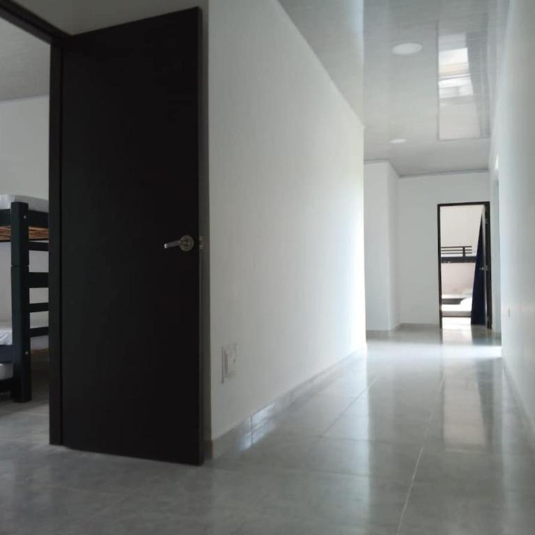 Hermosa casa campestre a solo 7 minutos de la ciudad, con piscina privada - Four-Bedroom House - 25