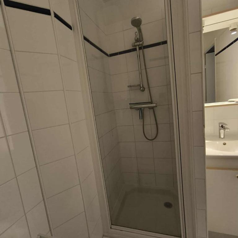 Appartement vue mer avec parking - Apartment mit 1 Schlafzimmer - 6