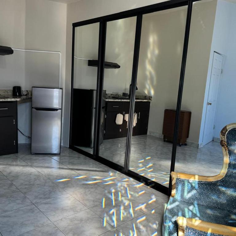 Apartamento la 20 - Two-Bedroom Apartment with Balcony - 2