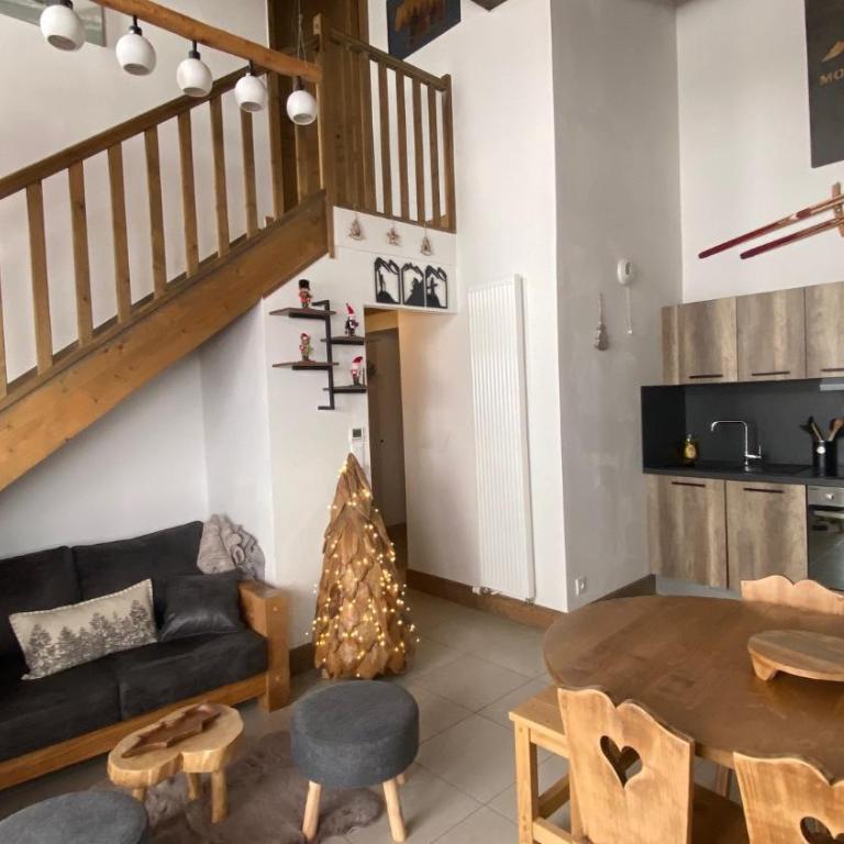 Les 7 laux immobilier chalet F - Appartement en Duplex - 2
