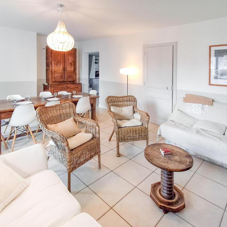 3 Bedroom Cozy Apartment In Carnac - Appartement 3 Chambres - 1
