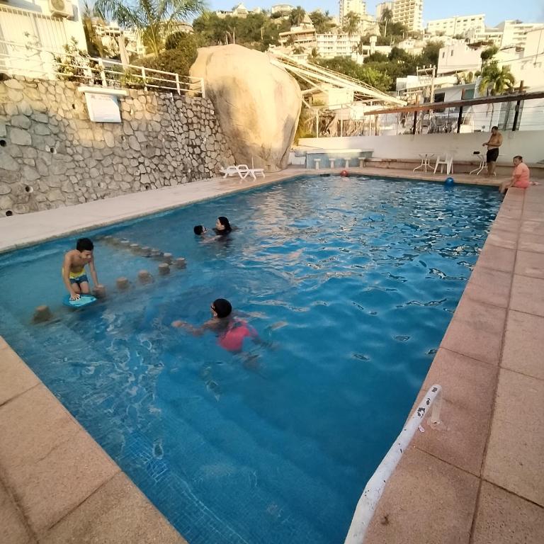 Opportunity, very economical family apartment - Apartamento de 2 dormitorios con terraza - 30