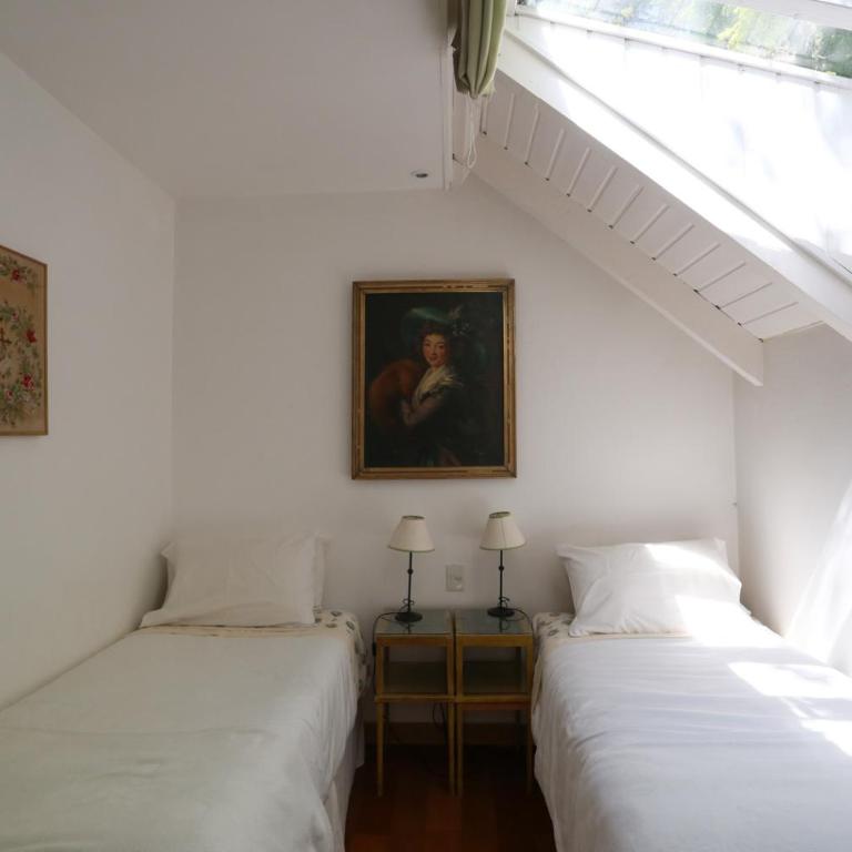 Gran casa con pileta climatizada y vista al lago - Casa de 5 dormitorios - 50