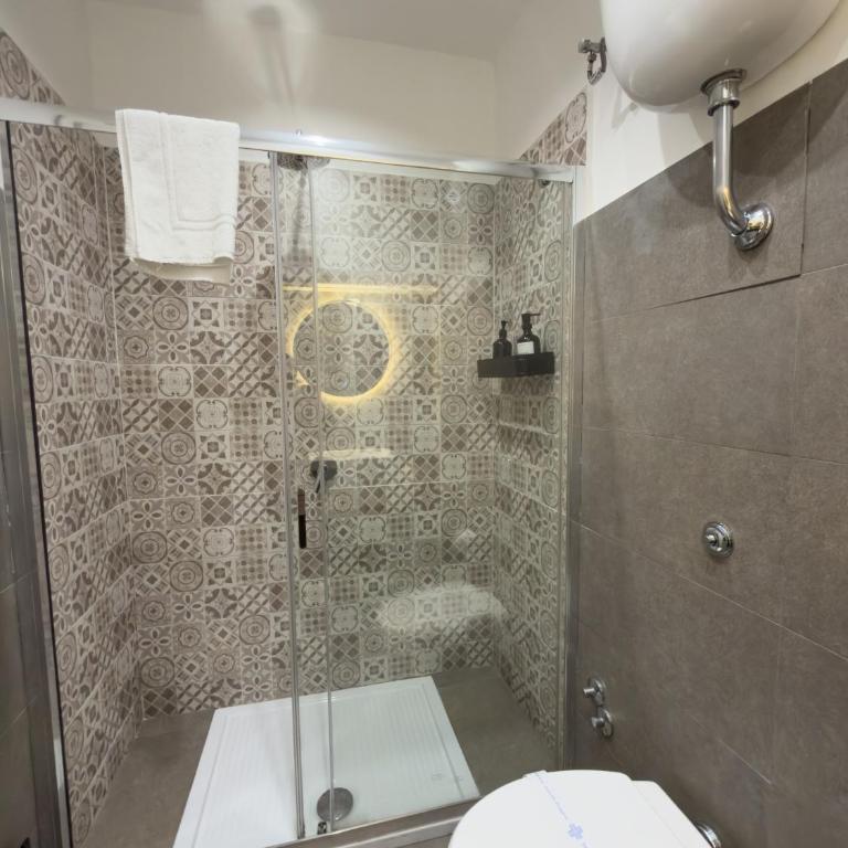 Welcome to I Colori di Napoli - Camera Tripla con Bagno Privato - 17