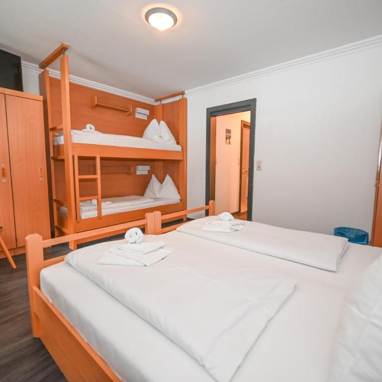 Schmitten 27 Rooms & Apartments by All in One Apartments - Comfort Vierbettzimmer - 4