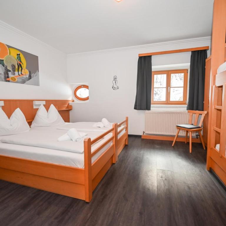 Schmitten 27 Rooms & Apartments by All in One Apartments - Comfort Vierbettzimmer - 3