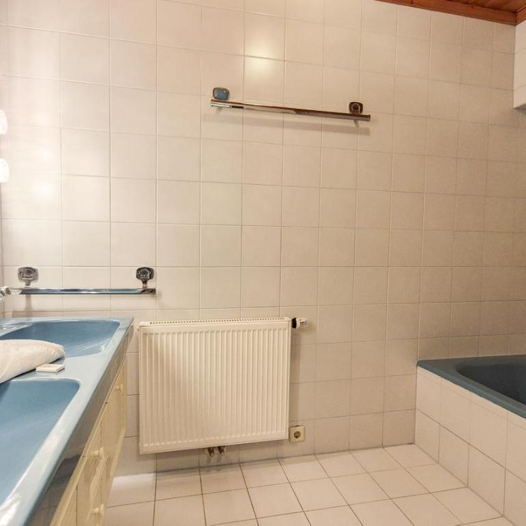 Schmitten 27 Rooms & Apartments by All in One Apartments - Comfort Vierbettzimmer - 1