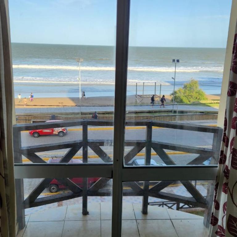 Alquilo departamento Santa Teresita frente al mar - Apartamento de 1 dormitorio - 1