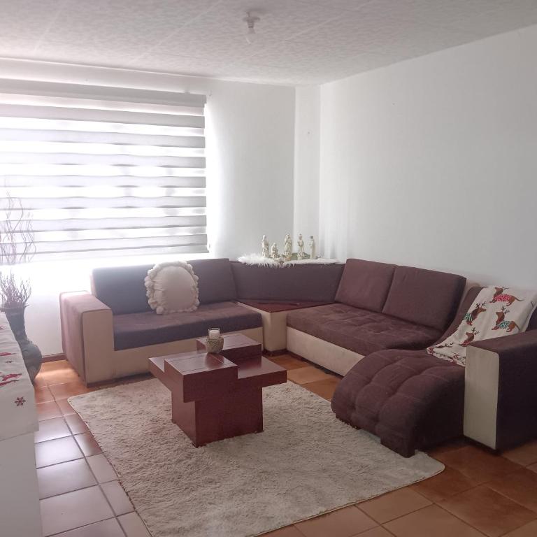 Casa de Huespedes - Casa Unifamiliar de 3 dormitorios - 3