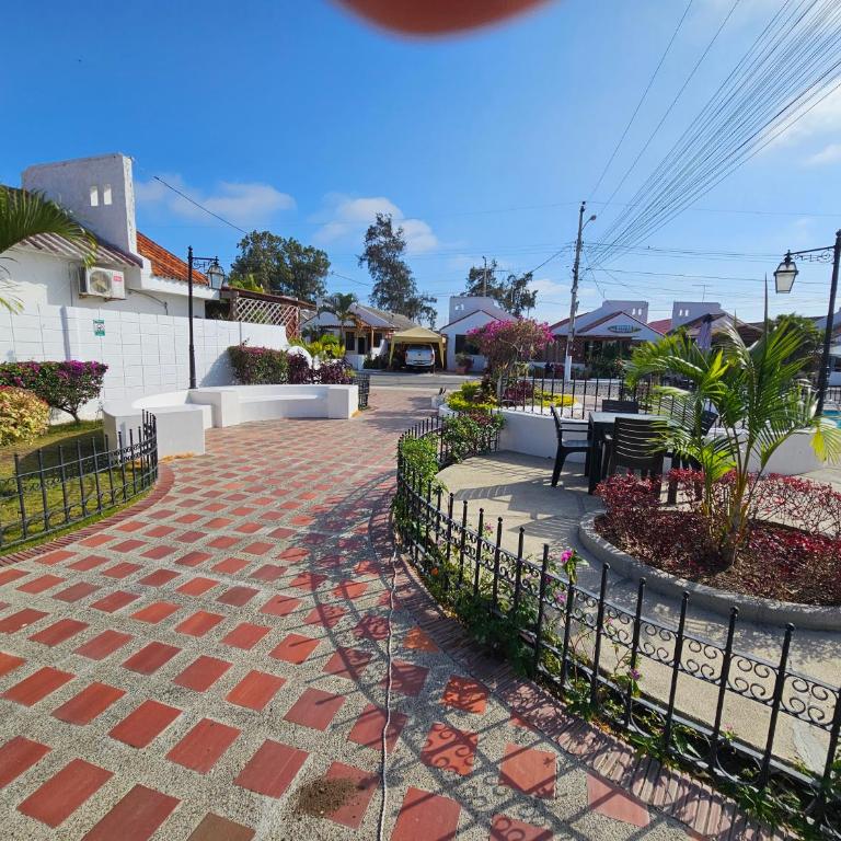Villa cerca al malecón de Salinas para 10 personas - Villa - 2