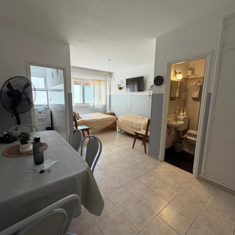 Excelente monoambiente centrico, a una cuadra de la playa - One-Bedroom Apartment - 7
