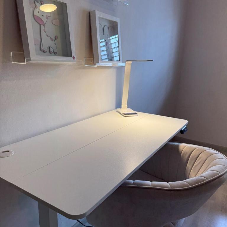 Hermosa casa en Santa Catarina, a 9 minutos del consulado,15 minutos fundidora, paseo Santa Lucía, cómoda, ubicación privilegiada, gym, equipada - Two-Bedroom House - 25