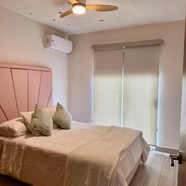Hermosa casa en Santa Catarina, a 9 minutos del consulado,15 minutos fundidora, paseo Santa Lucía, cómoda, ubicación privilegiada, gym, equipada - Two-Bedroom House - 58