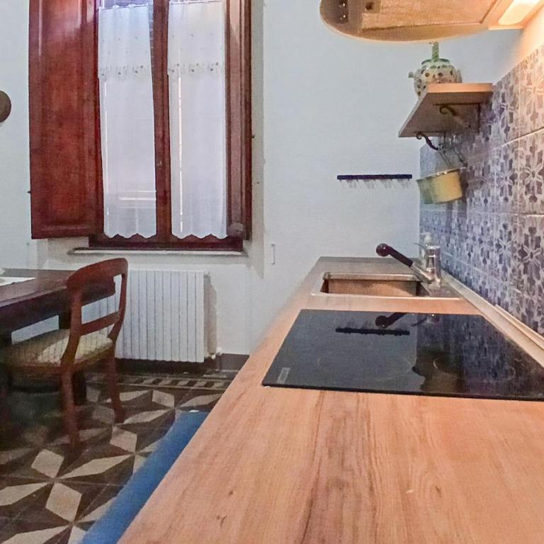 Amazing Apartment In Pisa With Wifi - Two-Bedroom Apartment - 10