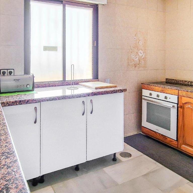 Nice Apartment In Malaga - Apartamento de 3 dormitorios - 2
