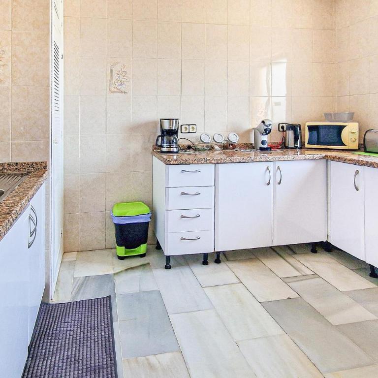 Nice Apartment In Malaga - Apartamento de 3 dormitorios - 6