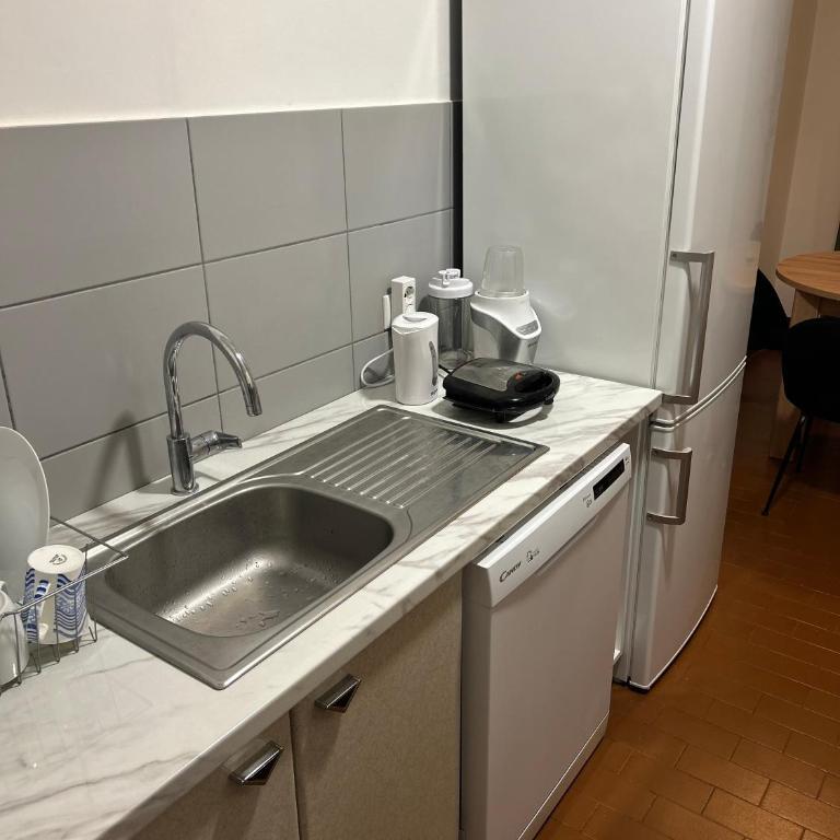 Apt 1944 - One-Bedroom Apartment - 10