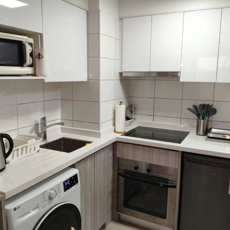 Moderno Dpto Santiago centro Metro los Héroes y República - Two-Bedroom Apartment - 6