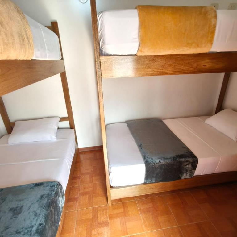 Roomii Hostel - Bed in 4-Bed Dormitory Room - 11