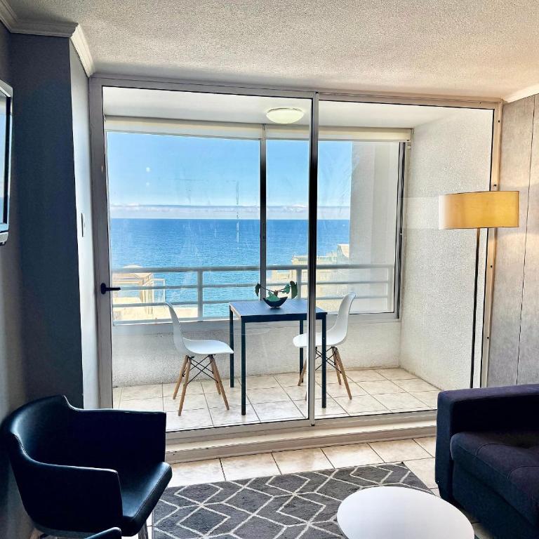 Beautiful apartment with ocean views at Euromarina - Apartment - 4